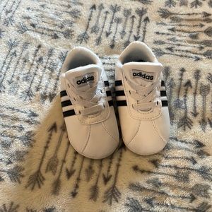 New Adidas baby shoes! Size 3